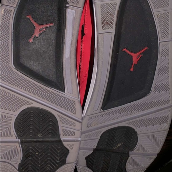 Jordan 4 Toro’s - Picture 4 of 5
